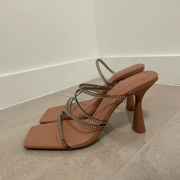 Zara Heels size 9 worn 3 times - Picture 3 of 3